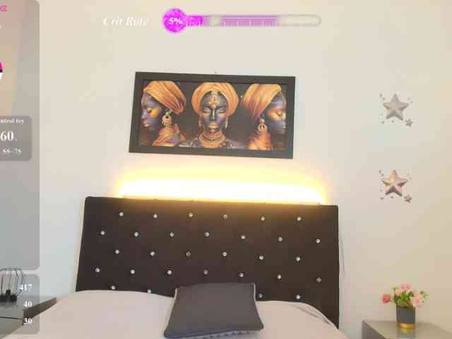 Shanon-mature webcam