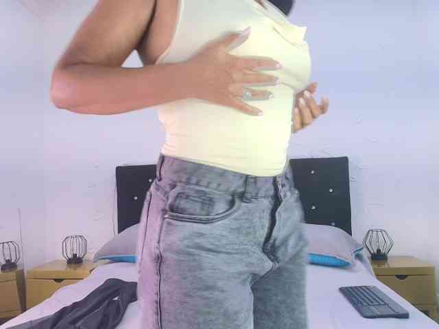 Shanon-mature Shanon-mature