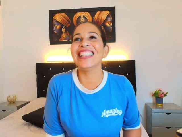 Shanon-mature Shanon-mature
