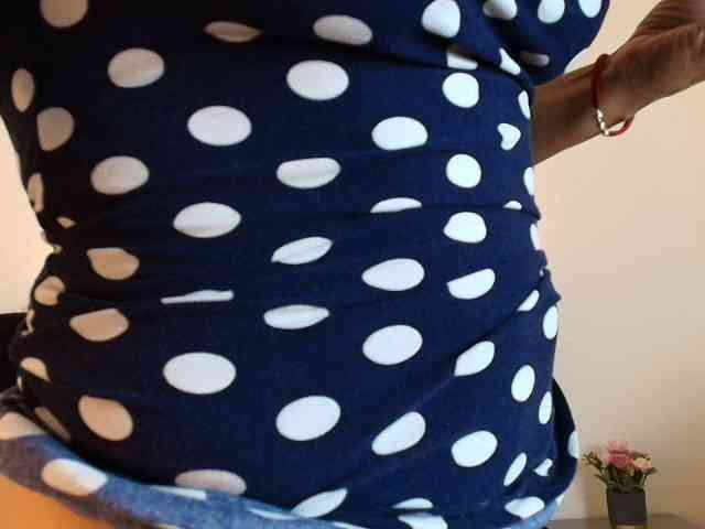 Shanon-mature webcam