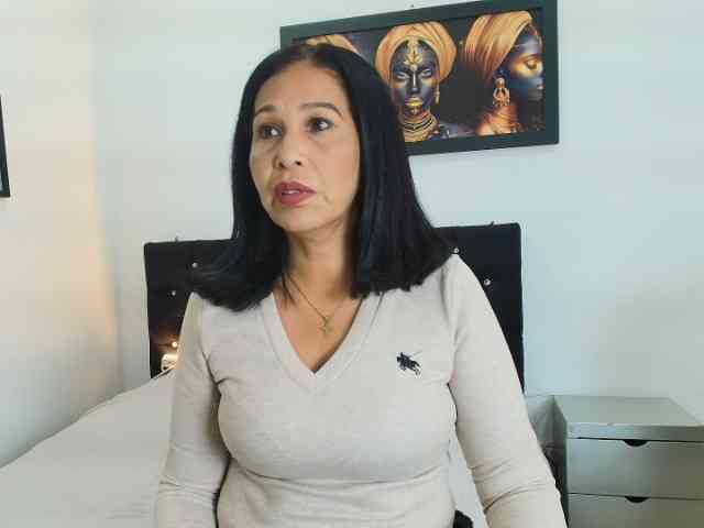 Shanon-mature Shanon-mature