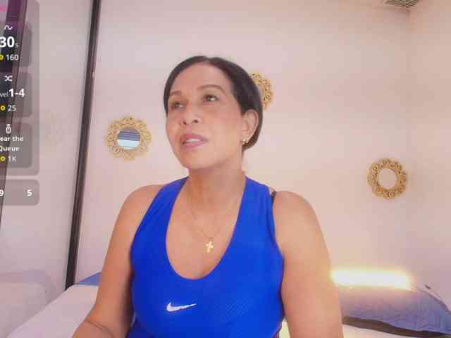 Shanon-mature Shanon-mature