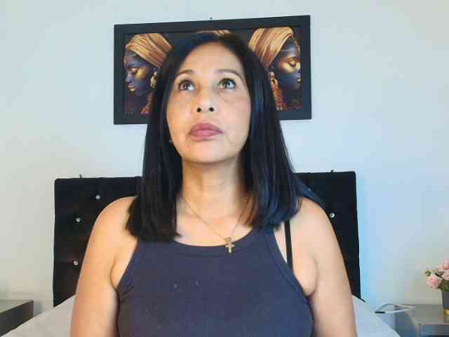 Shanon-mature Shanon-mature