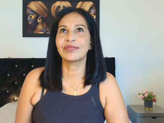 Shanon-mature Shanon-mature