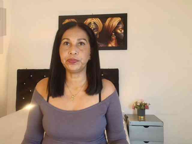 Shanon-mature Shanon-mature
