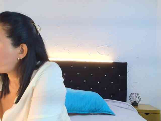 Shanon-mature Shanon-mature