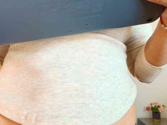 Shanon-mature webcam