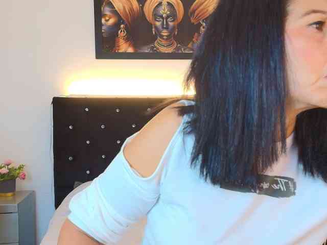 Shanon-mature Shanon-mature