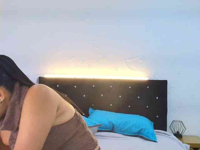 Shanon-mature Shanon-mature