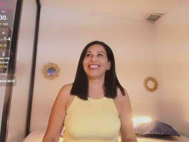 nude voyeur webcam Shanon-mature