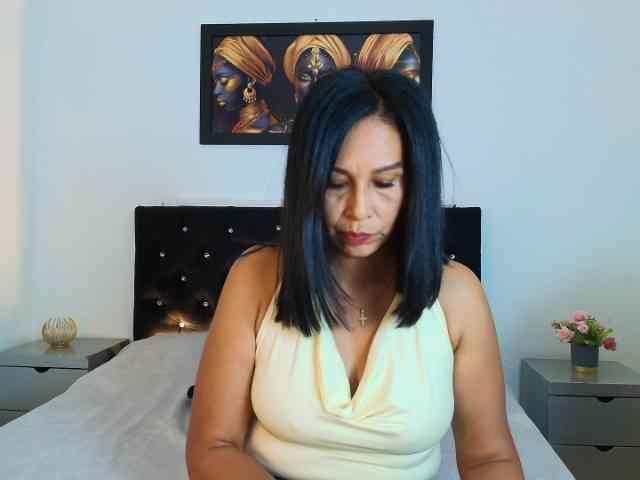 Shanon-mature Shanon-mature