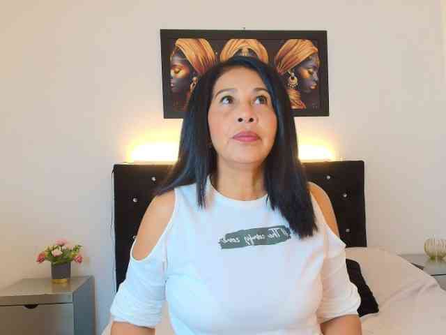 Shanon-mature Shanon-mature
