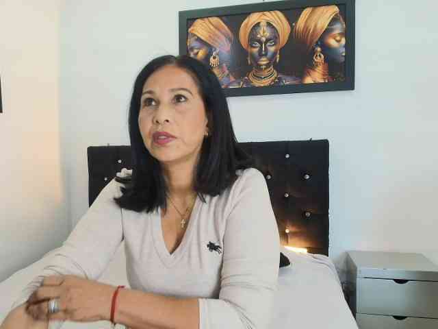 Shanon-mature Shanon-mature