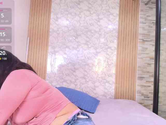 Shanon-mature webcam