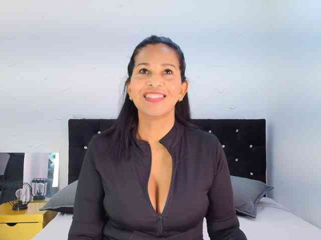 Shanon-mature Shanon-mature