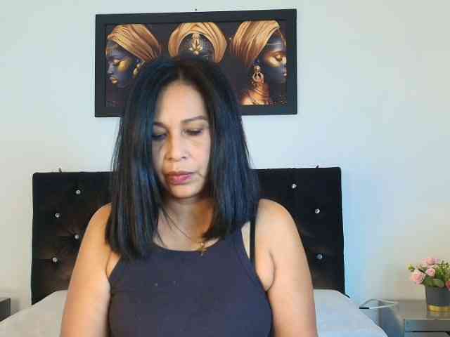 Shanon-mature Shanon-mature