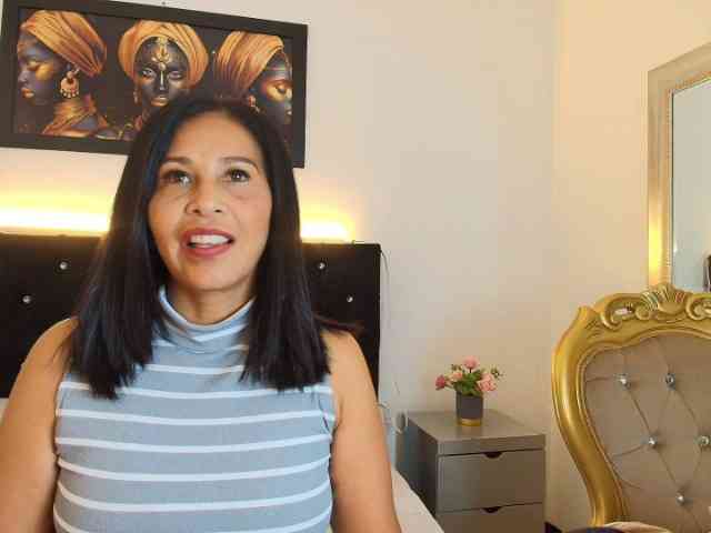 Shanon-mature Shanon-mature