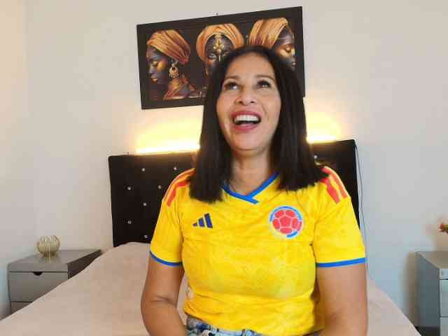 Shanon-mature Shanon-mature