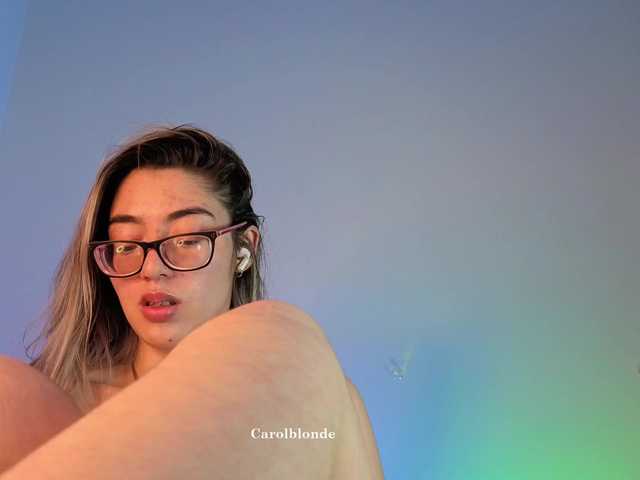Charlotte-glasses live cam on BongaCams