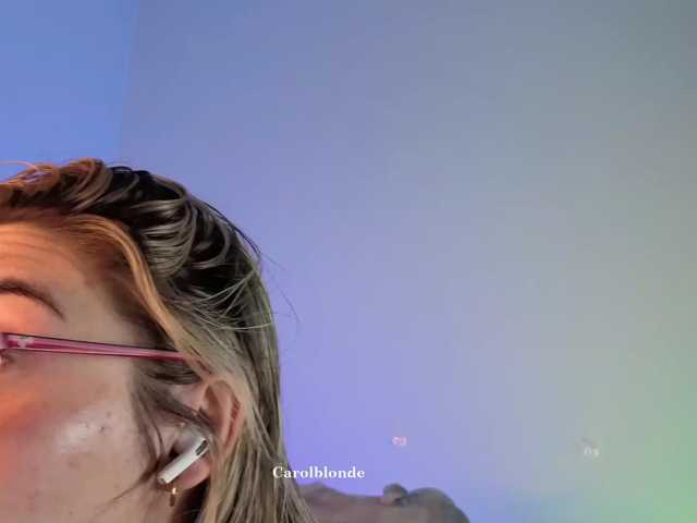Charlotte-glasses live cam on BongaCams