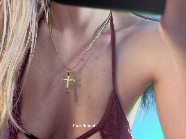 Charlotte-glasses live cam on BongaCams