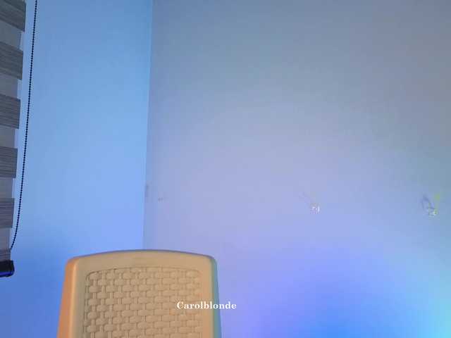 Charlotte-glasses live cam on BongaCams