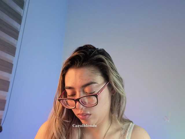 Charlotte-glasses live webcam show