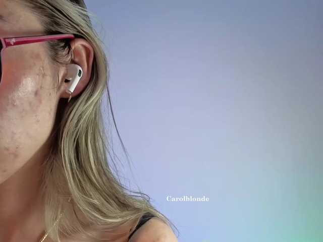 Charlotte-glasses live cam on BongaCams