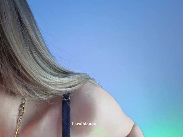 Charlotte-glasses live cam on BongaCams
