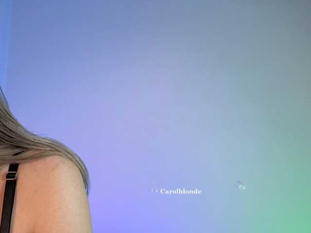 Charlotte-glasses live cam on BongaCams