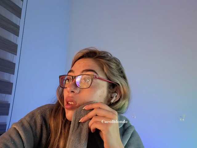 Charlotte-glasses, en directo ahora en BongaCams