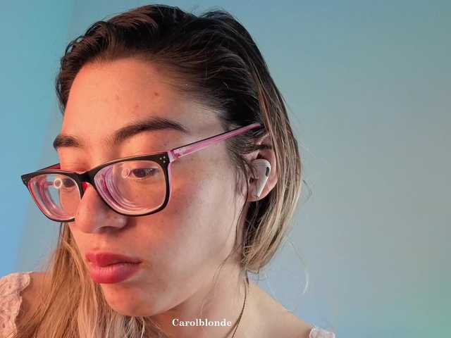 Charlotte-glasses's BongaCams show and profile