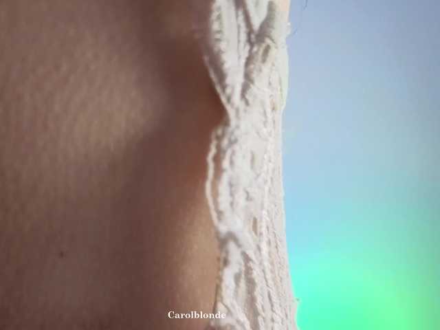 Carolblonde webcam