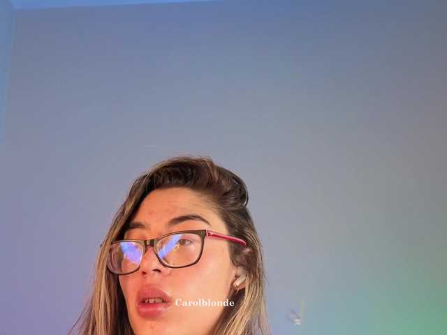 Charlotte-glasses live webcam show