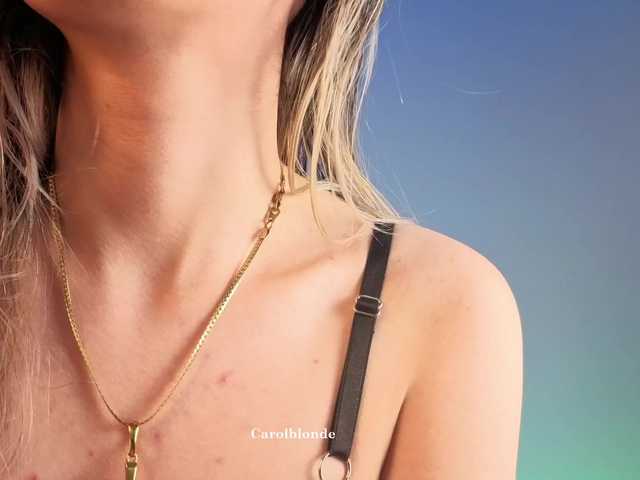 Charlotte-glasses live webcam show