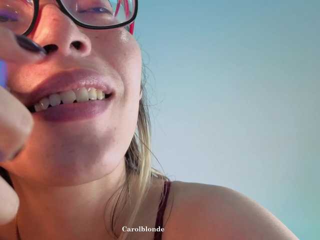 Charlotte-glasses's BongaCams show and profile