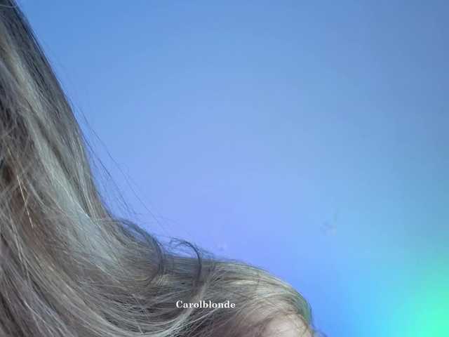 Charlotte-glasses live cam on BongaCams