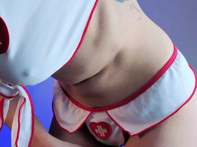 Carolblonde live cam