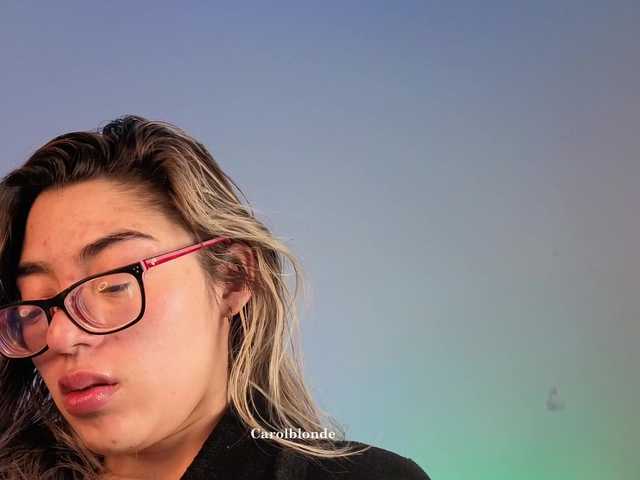 Charlotte-glasses live webcam show