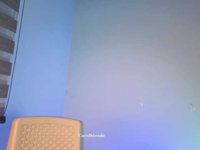 Charlotte-glasses live cam on BongaCams