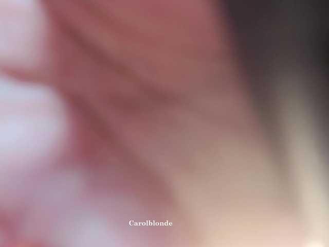 Carolblonde live webcam show