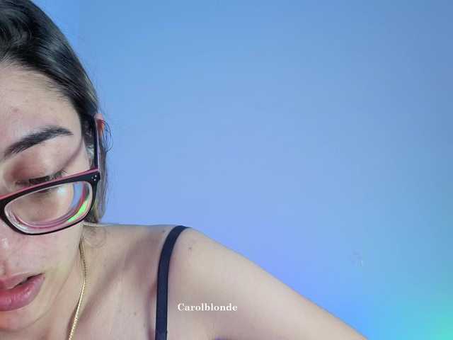 Charlotte-glasses live cam on BongaCams