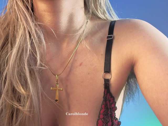 Charlotte-glasses live webcam show