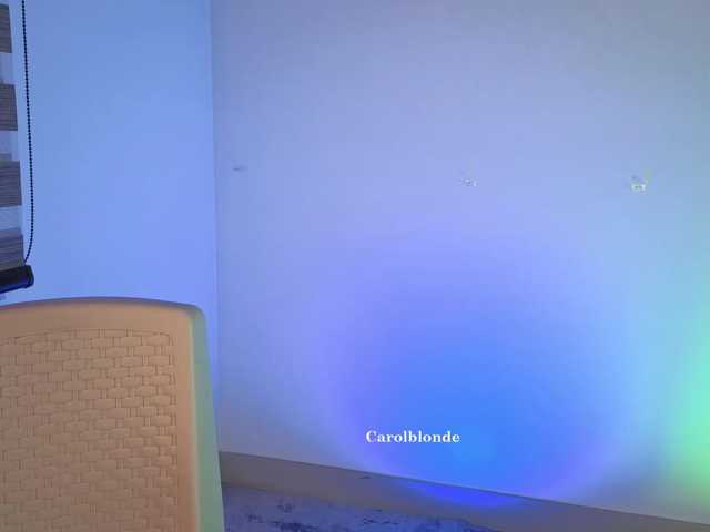 Charlotte-glasses live cam on BongaCams