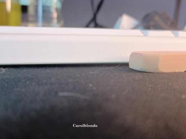 Carolblonde live webcam show