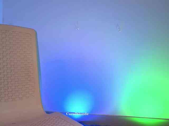 Carolblonde webcam