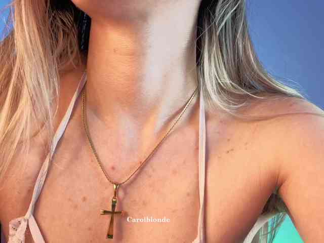 Carolblonde webcam