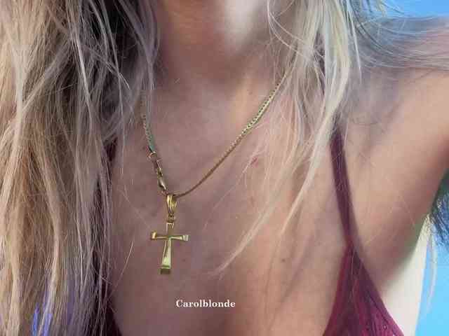 Carolblonde webcam