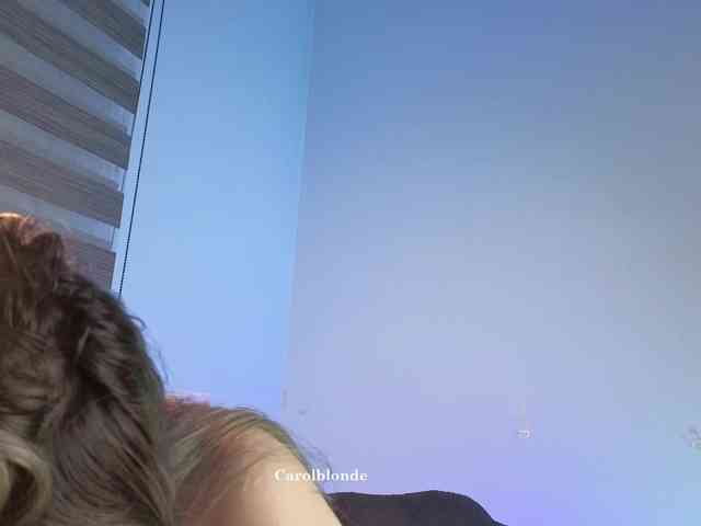 Carolblonde webcam