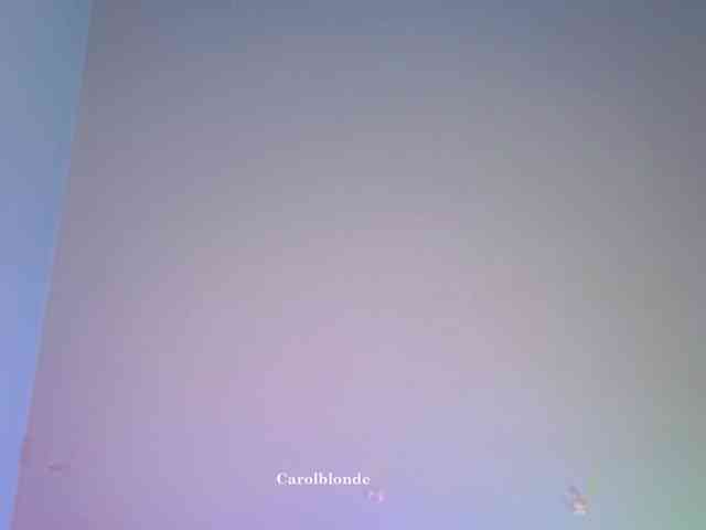 carolblonde's live room